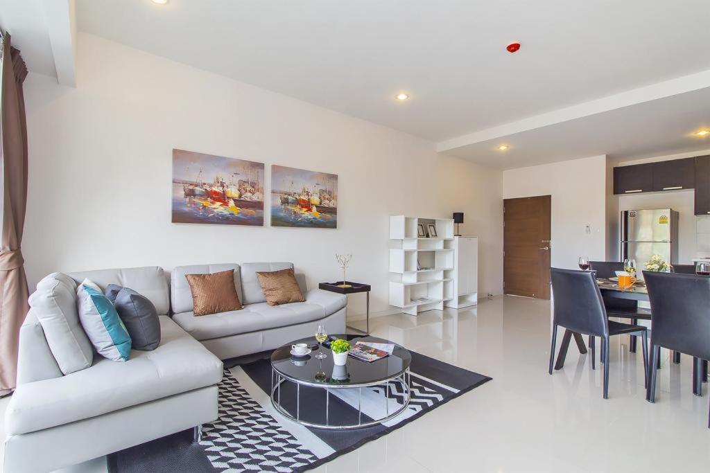 Chic Condo By Resava Karon Exteriör bild